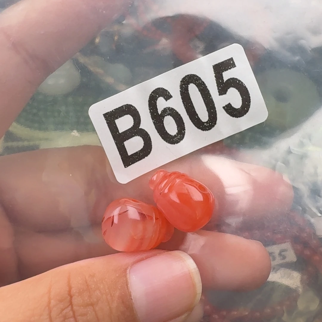 南红玛瑙未镶嵌珠宝奇石