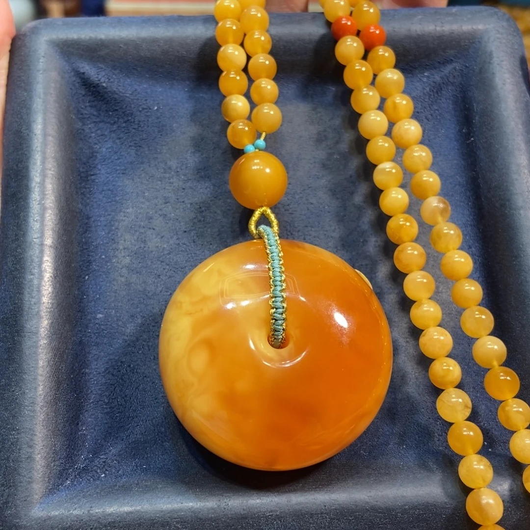 琥珀颈饰未镶嵌蜜蜡