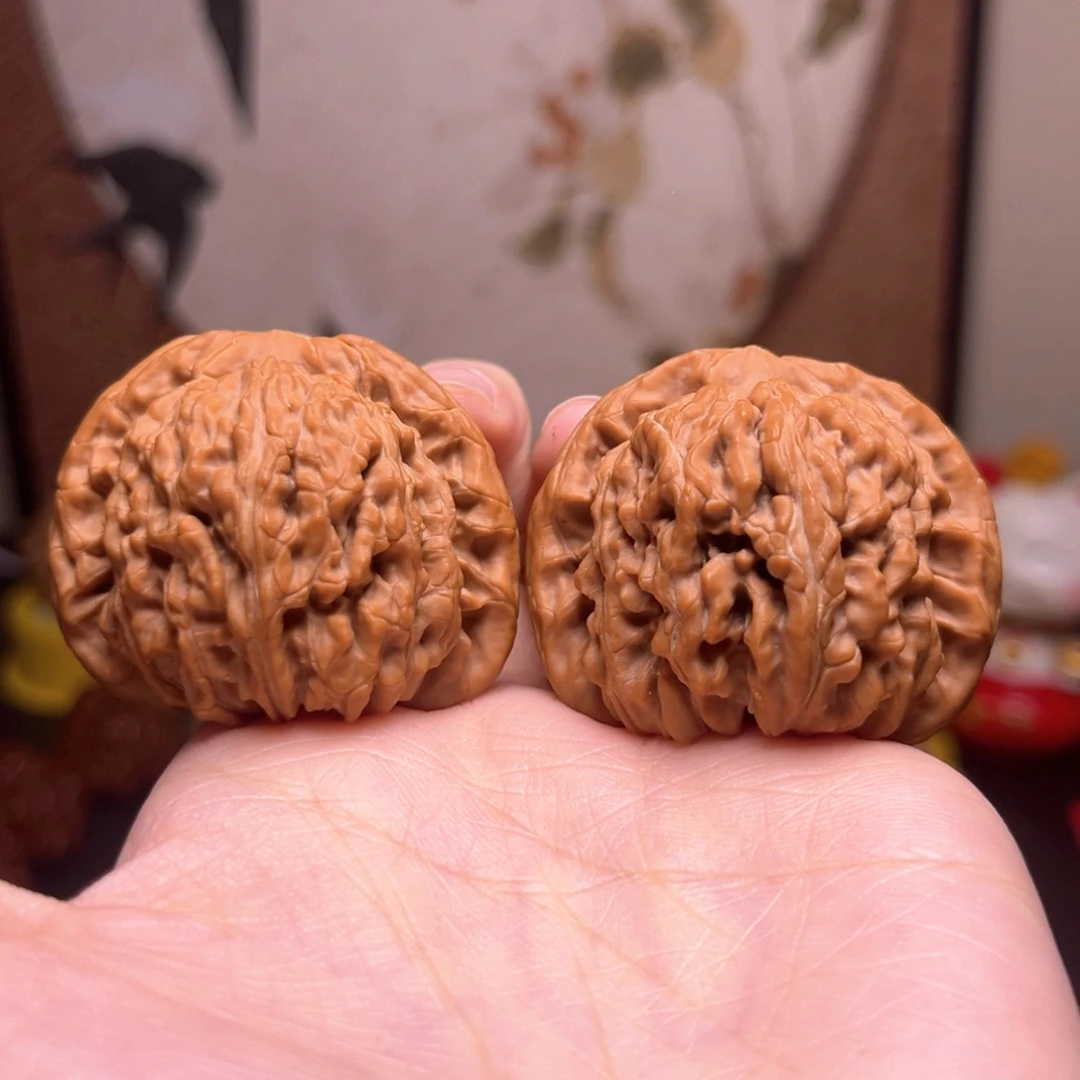 S***r桃核吊坠四座楼闪77