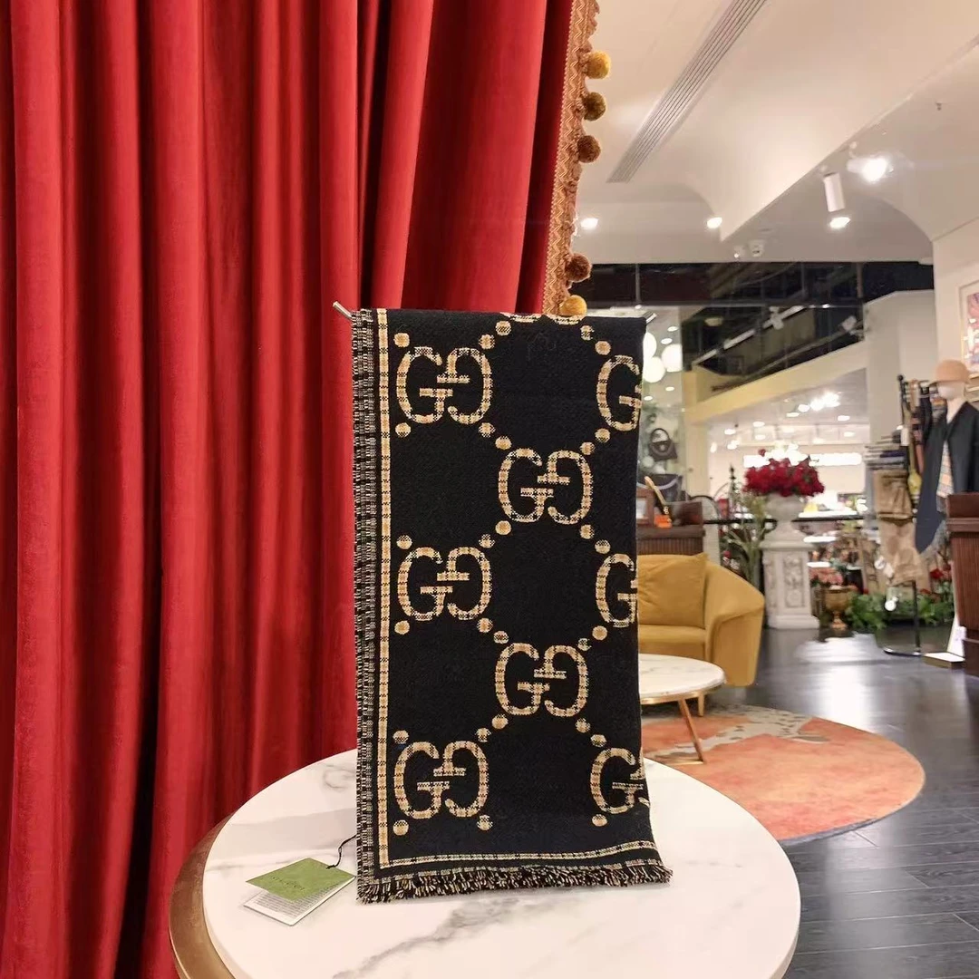 99新 GUCCI/古驰 古驰双G黑色拼羊毛围巾/28610407