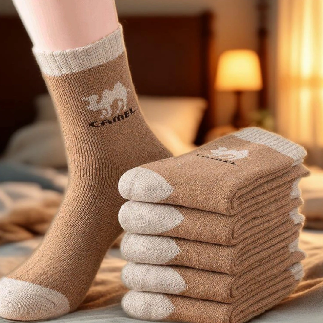 【ILRUS包邮】toga yung paypak 驼绒袜子 男女同款