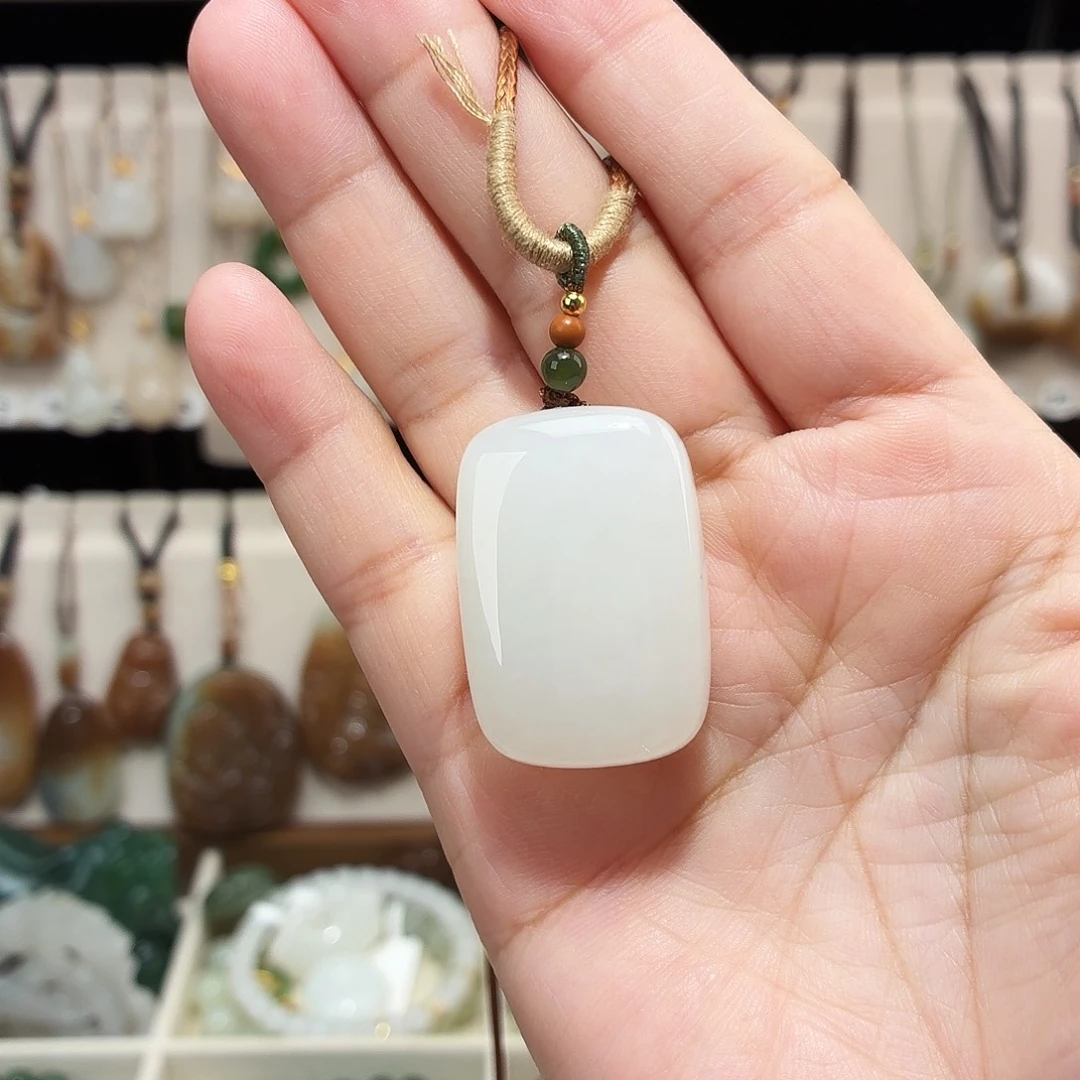 和田玉未镶嵌颈饰白玉无事牌