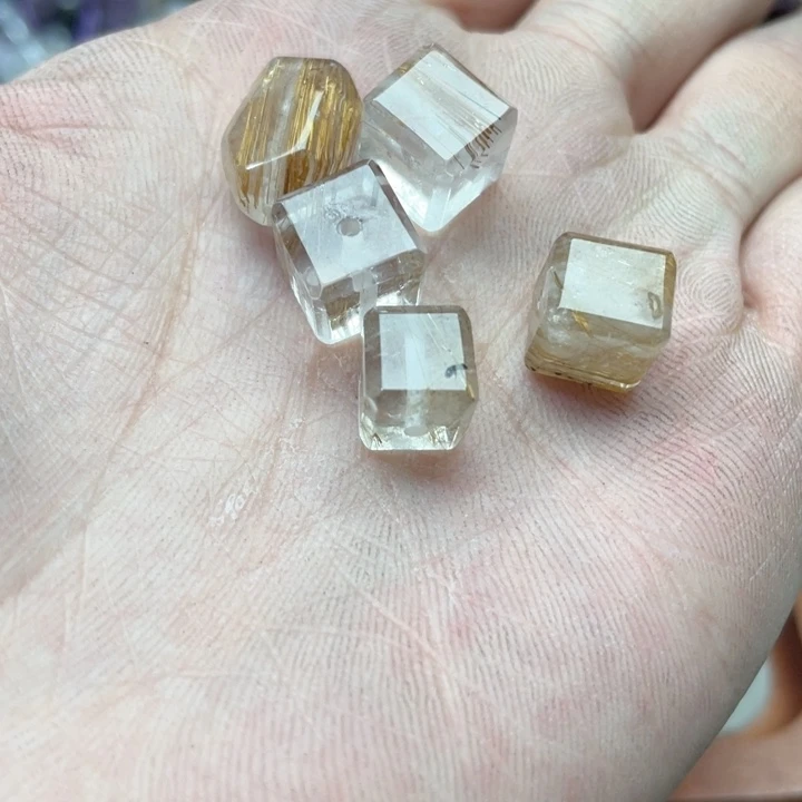 玛瑙/玉髓合金珠宝半成品一颗8-10mm金发晶