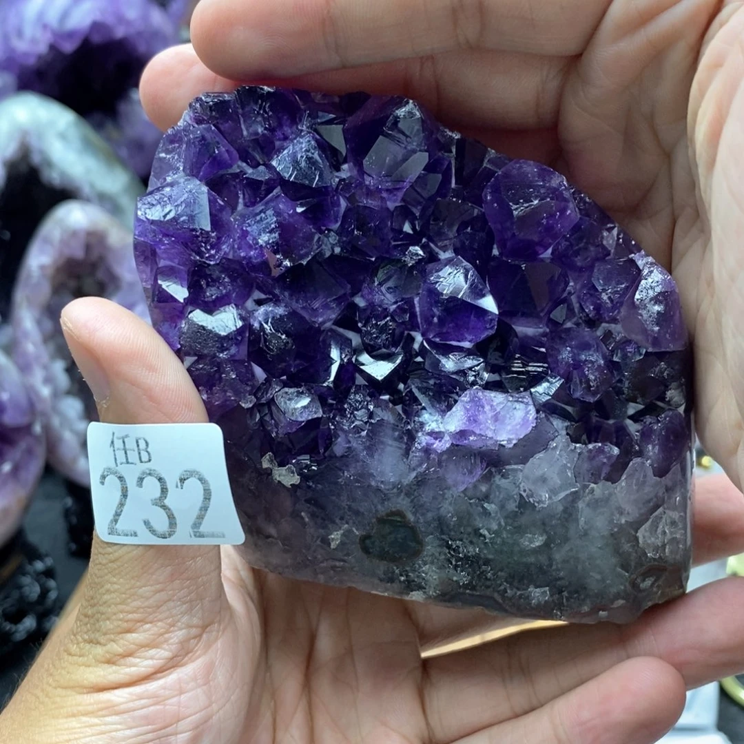 未镶嵌大型摆件（非配饰）水晶