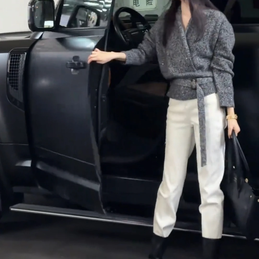 2025冬季时尚潮流百搭精品女装美49A7241