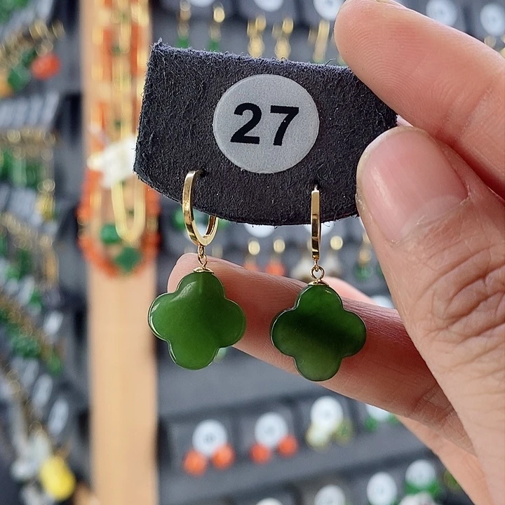 和田玉耳饰18K金镶嵌