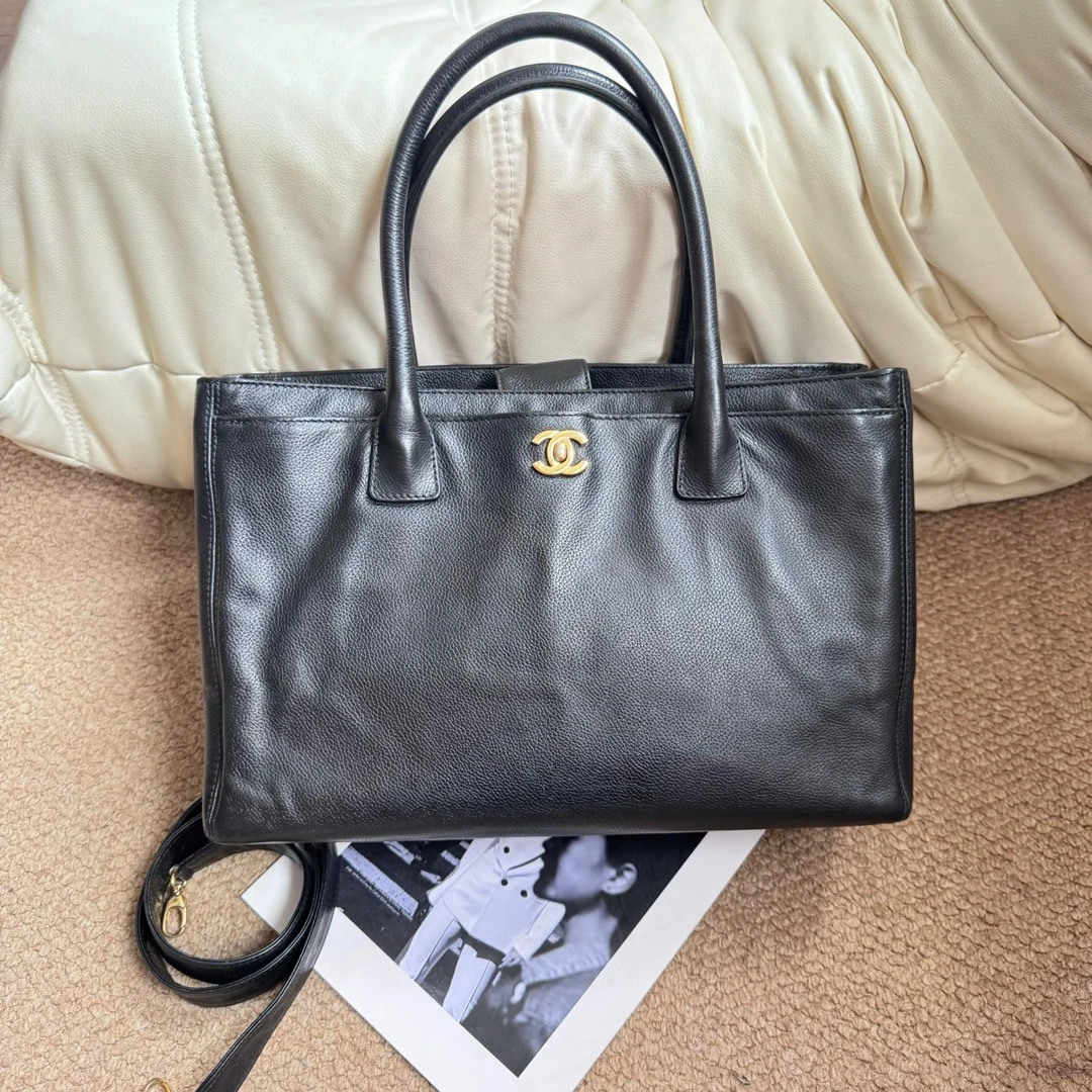 95新 Chanel/香奈儿 fl66黑金 荔枝牛 cerf中号/658807314