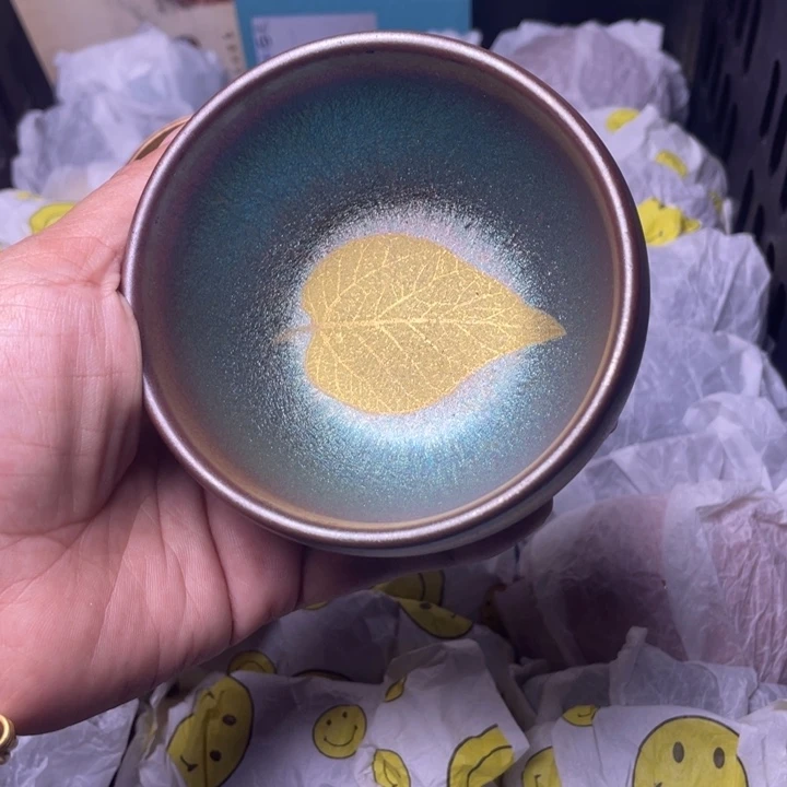 茶盏我在开会一个