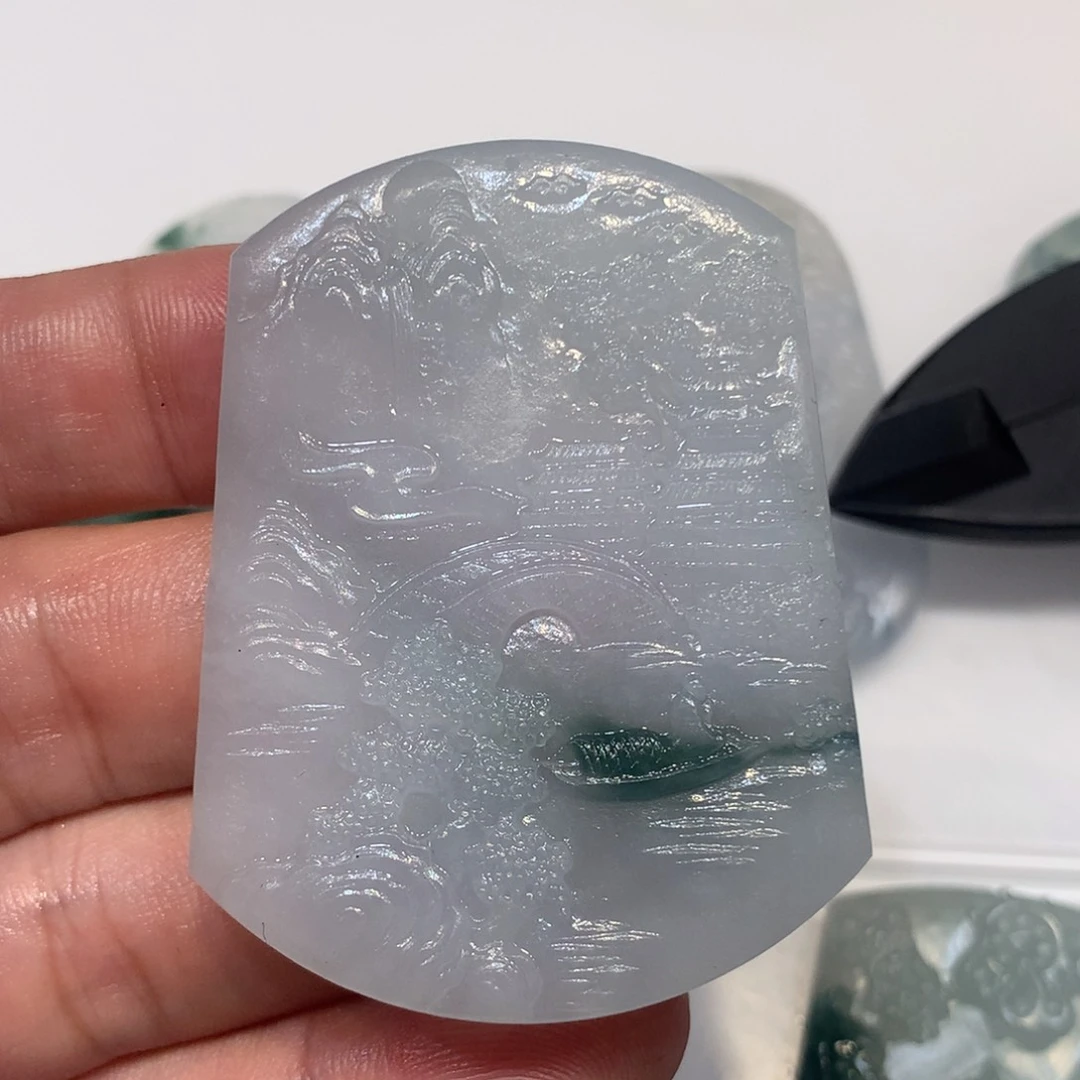 定制翡翠未镶嵌翡翠吊坠毛货抛光