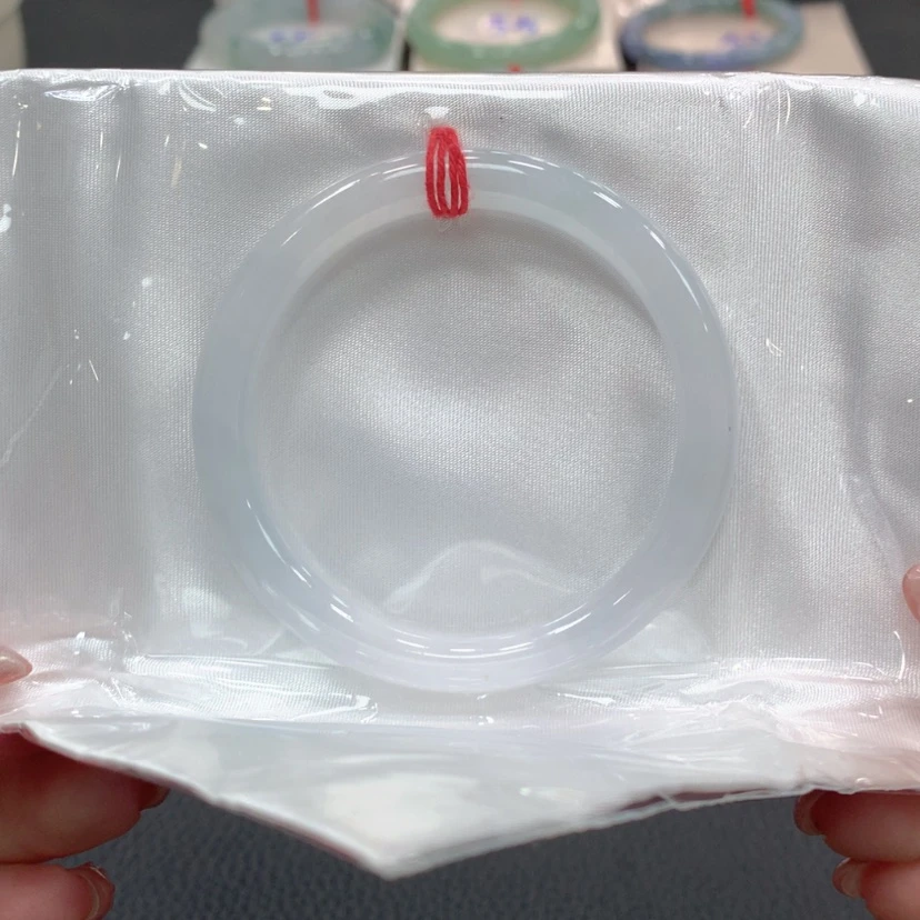 【闪购商品】翡翠手镯未镶嵌翡翠