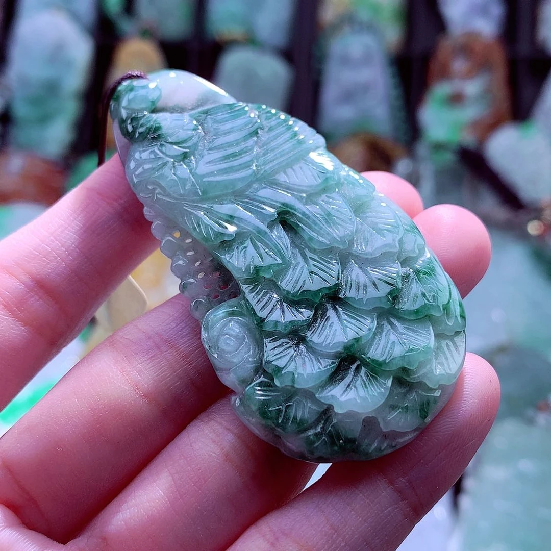 颈饰未镶嵌翡翠天然