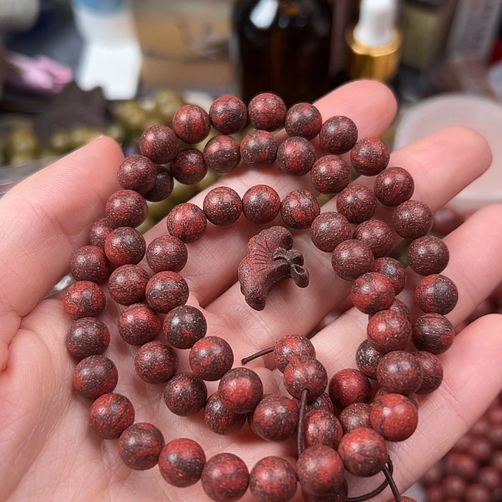 珠串息肌红麝0.8三圈+银杏叶