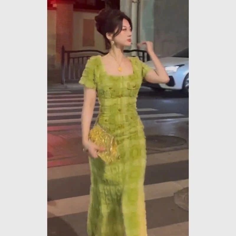 绿色撞色方领泡泡袖格子连衣裙小香风夏款2025新款爆款轻奢高级感