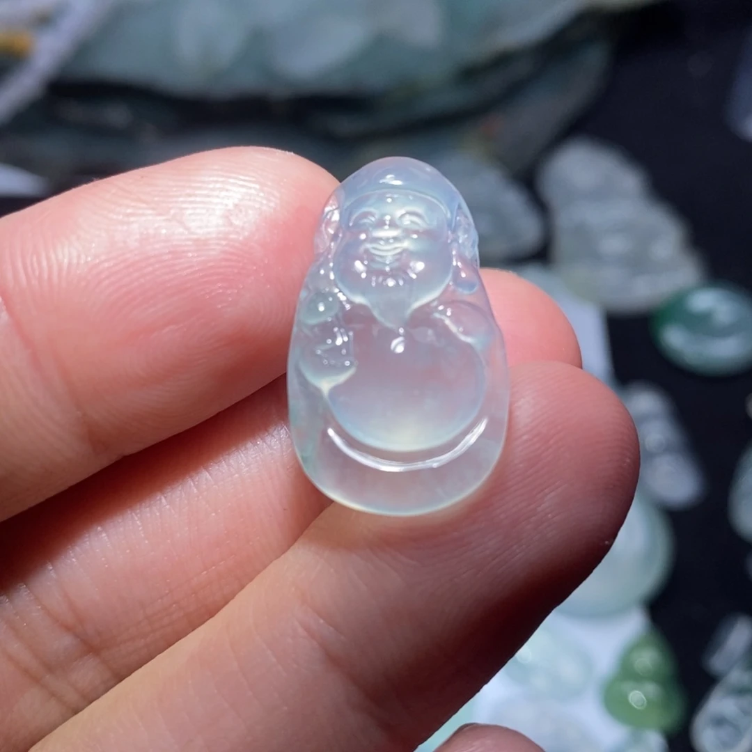 翡翠颈饰未镶嵌玻璃种财神