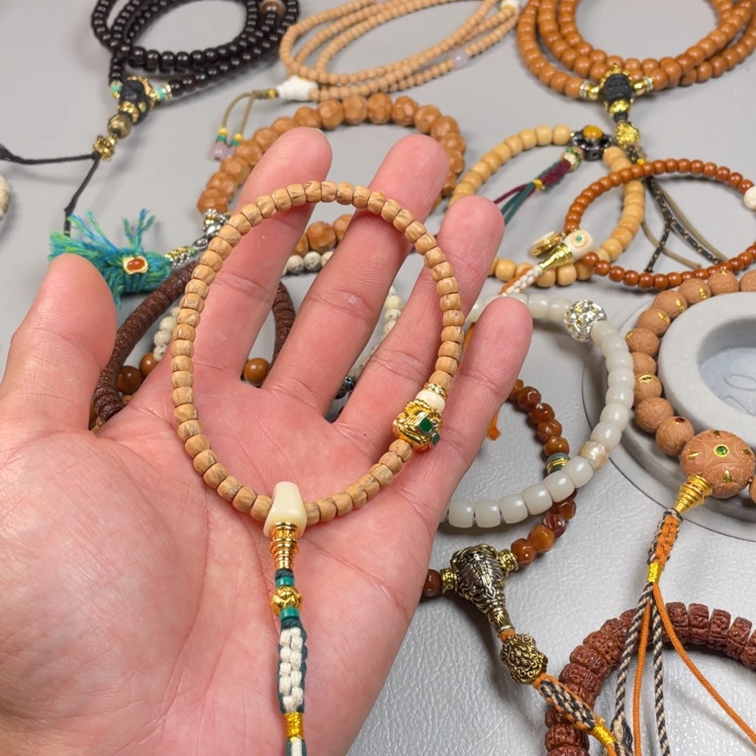 吊坠柏香籽/百香籽。。。。。。。。。。。。。