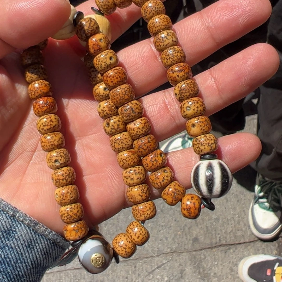 非洲檀香无事牌漂亮的老星月