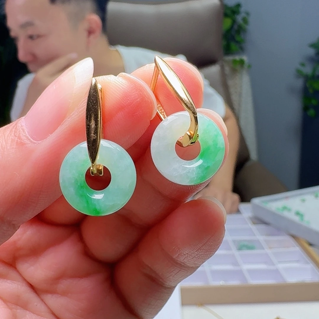 银S925镶嵌翡翠耳饰天然