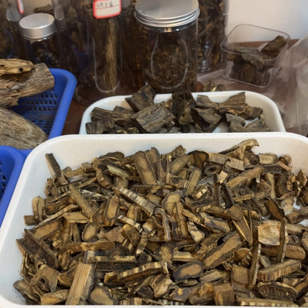 恋***生沉香白棋碎料300克