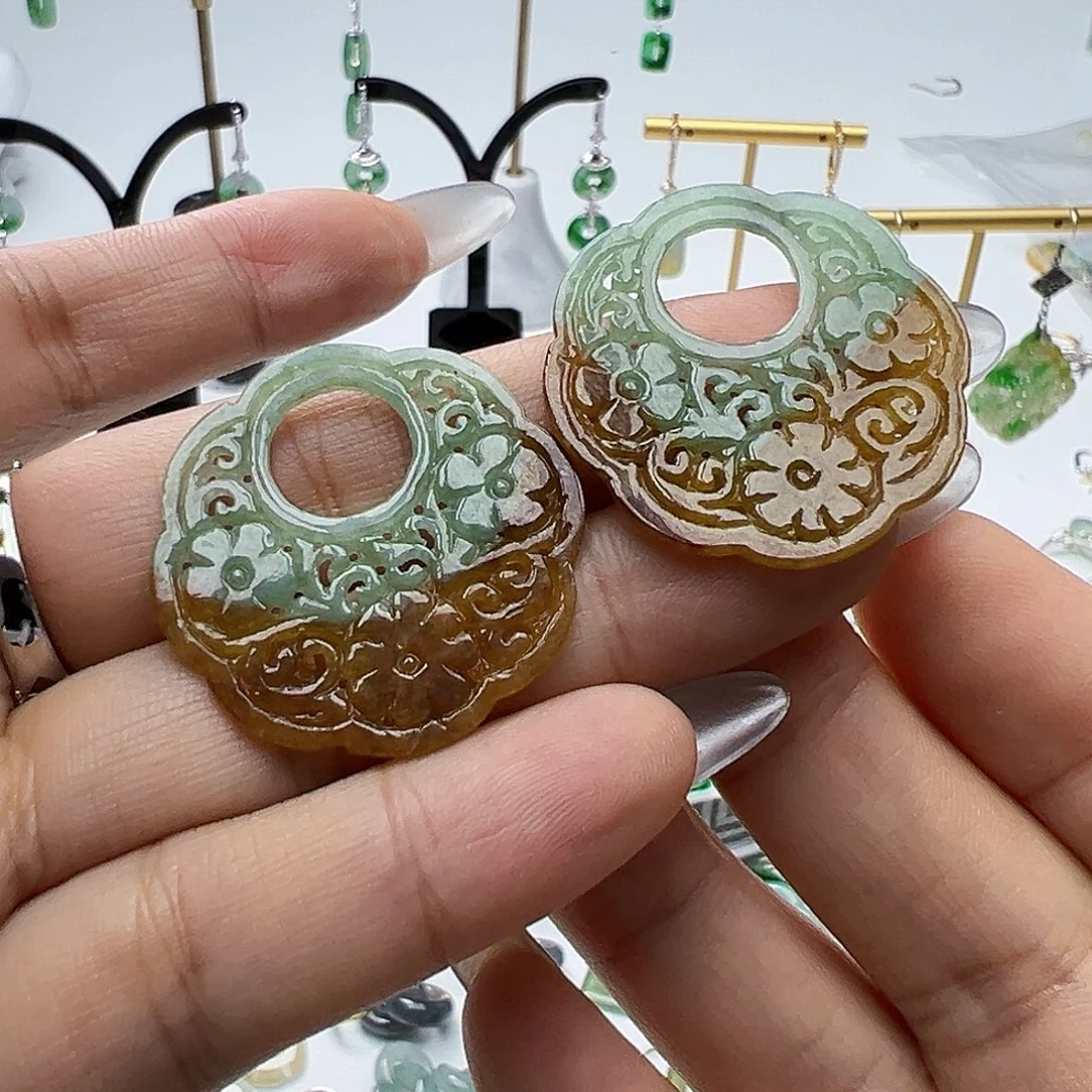 草***马翡翠未镶嵌耳饰天然缅甸A货翡翠