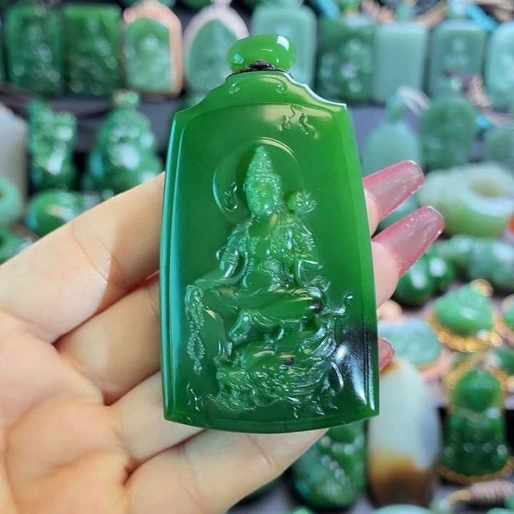 华***人和田玉未镶嵌挂件