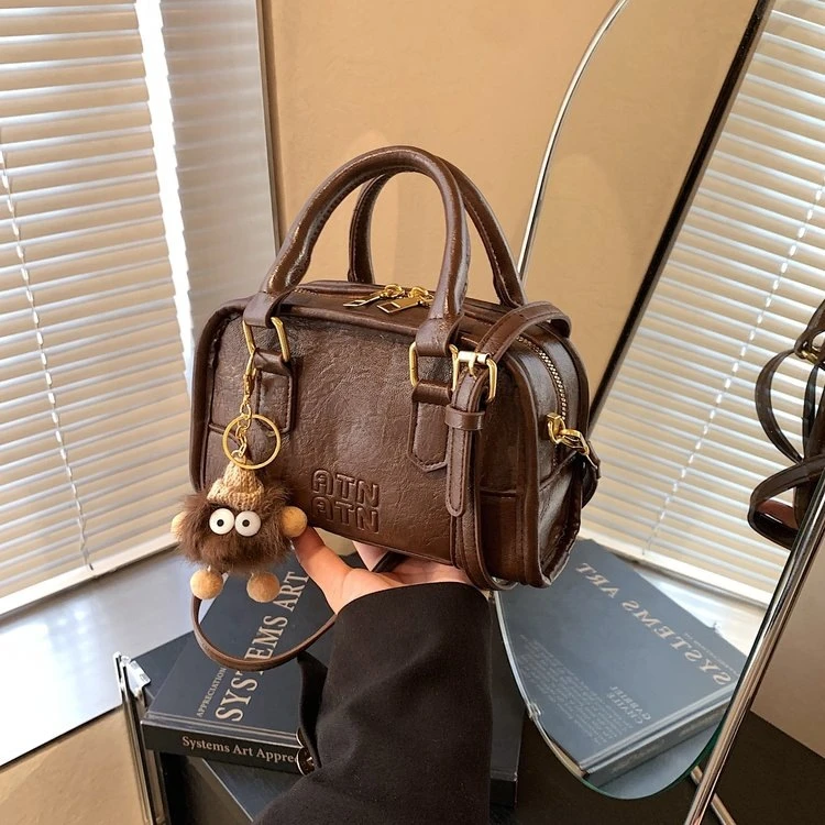 2025春季新款复古个性潮流手提包今年流行韩系唯美单肩斜挎小方包