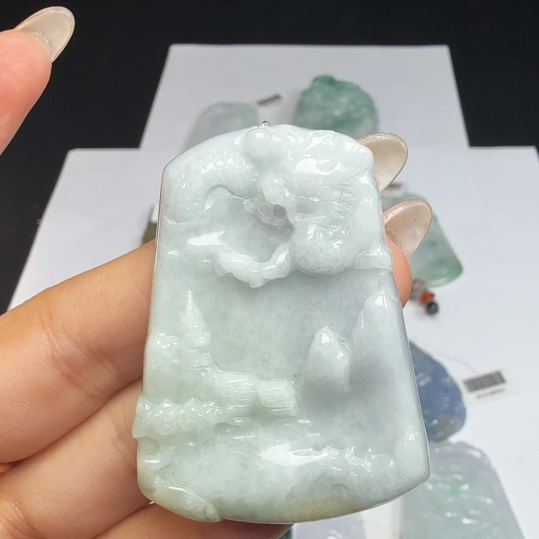 散珠翡翠天然翡翠山水牌