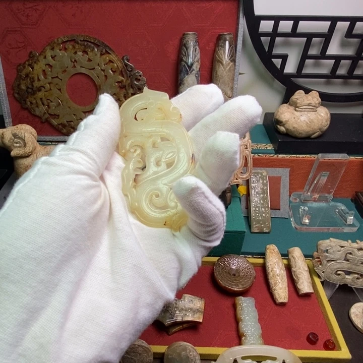 和田玉（糖玉）颈饰未镶嵌风*