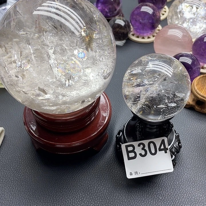 摆件未镶嵌水晶妖**哥