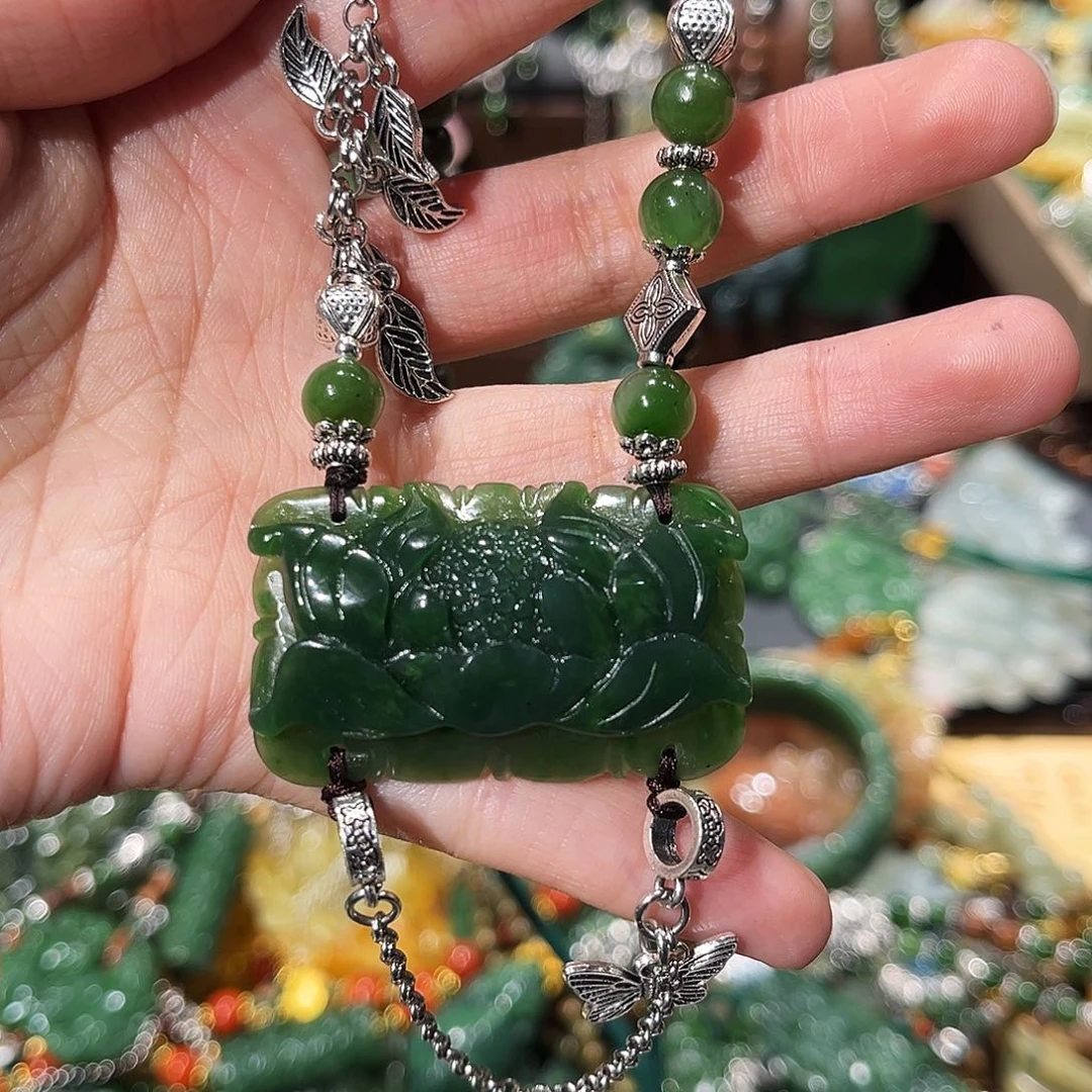 颈饰未镶嵌和田玉