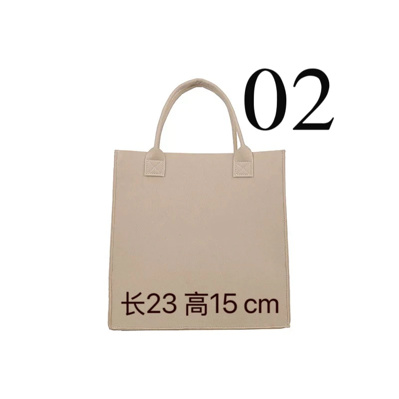 02 刺绣小手袋 8220