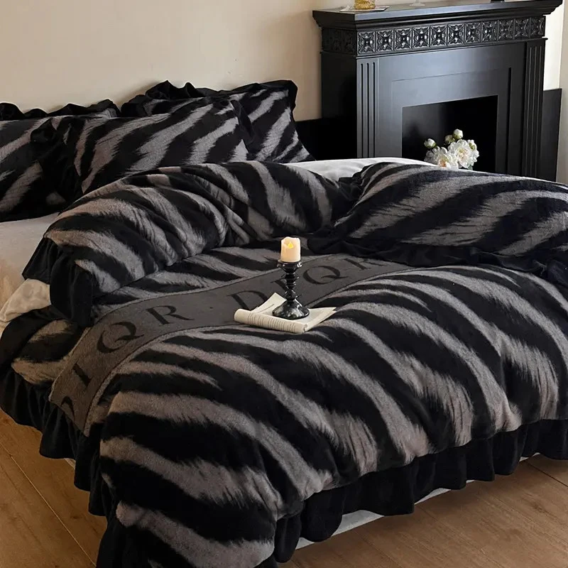 赫本风冬季保暖加厚牛奶绒床上四件套印花兔绒花边被套床单三件套