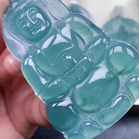 【闪购商品】翡翠颈饰18K金镶嵌西**瓶天然翡翠