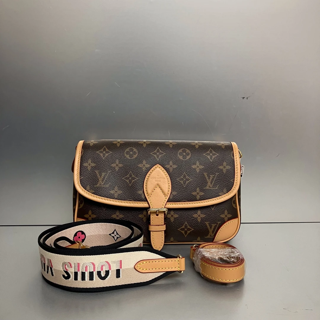 95新 LouisVuitton/路易威登 Lv   法棍 98新
