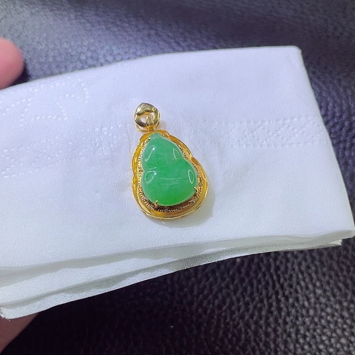 翡翠颈饰18K金镶嵌翡翠
