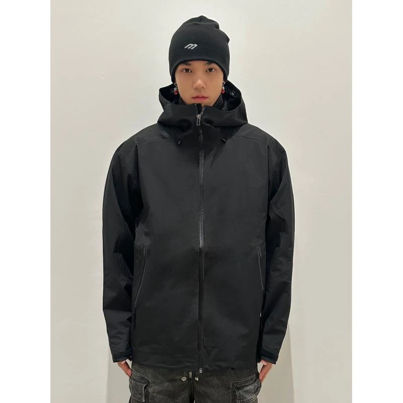 see also 户外冲锋衣轻便三防连帽宽松休闲男女款外套LD3253