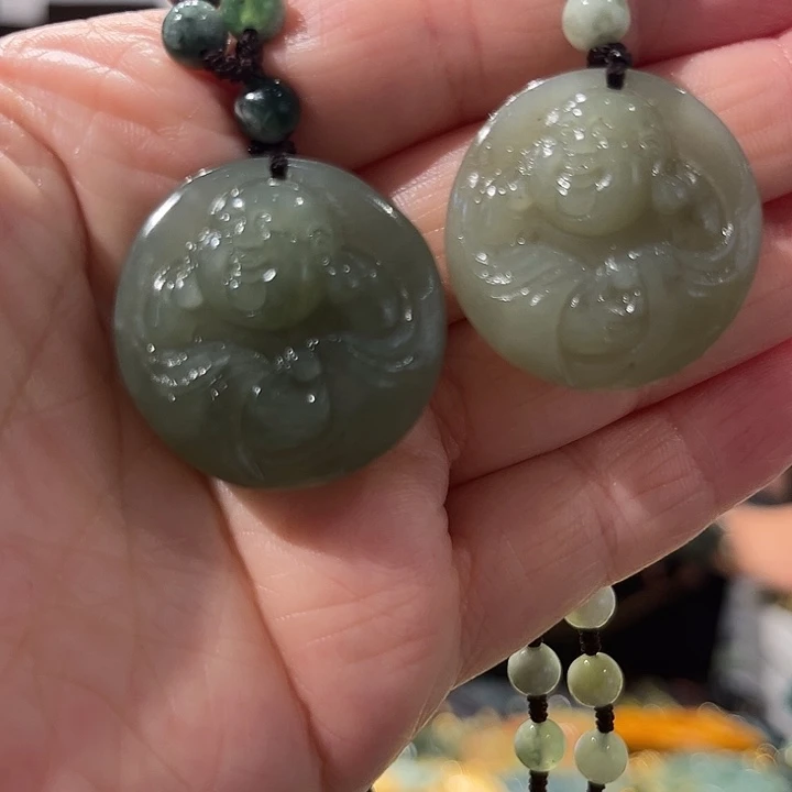 岫玉未镶嵌毛衣链