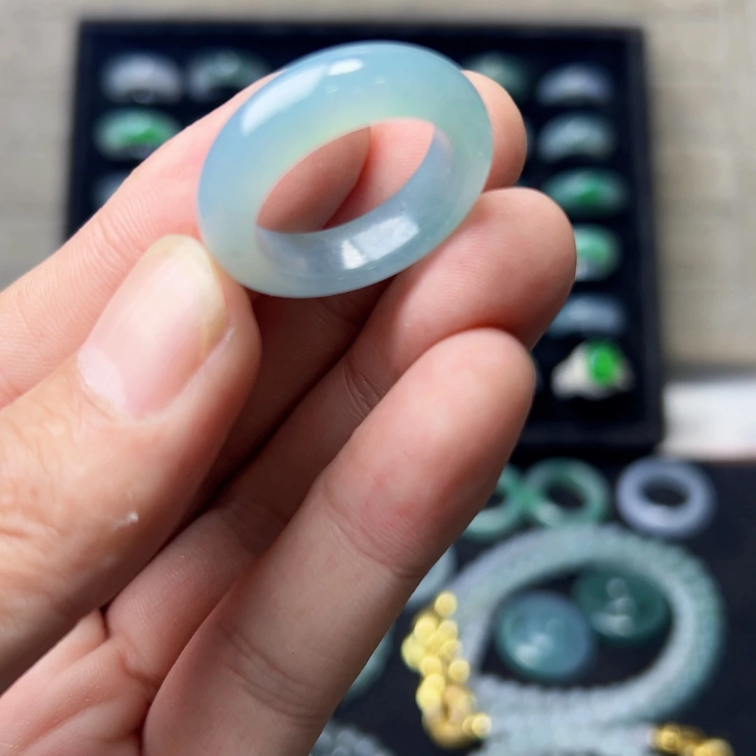 定制翡翠未镶嵌圈口23号