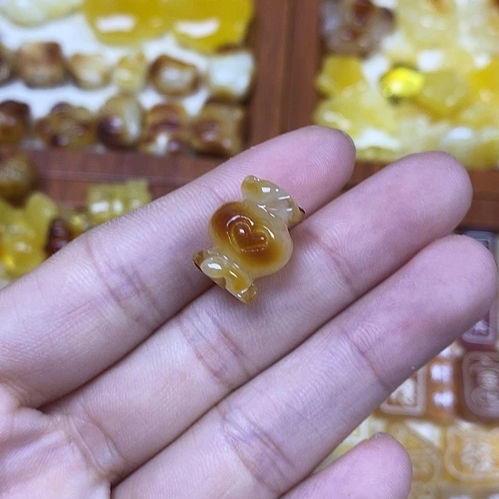 吊坠橄榄核糖果28