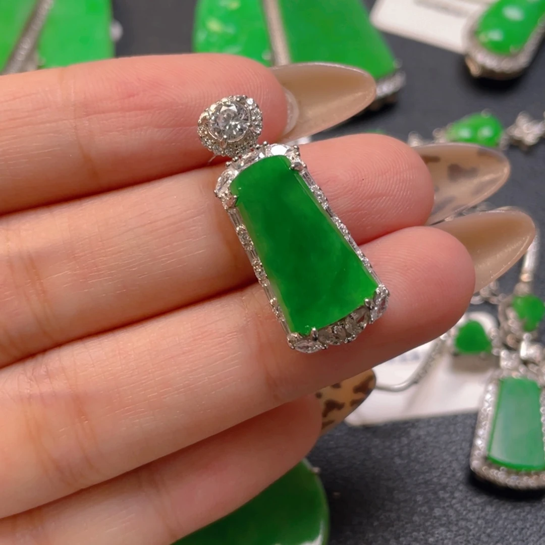 翡翠银S925镶嵌颈饰