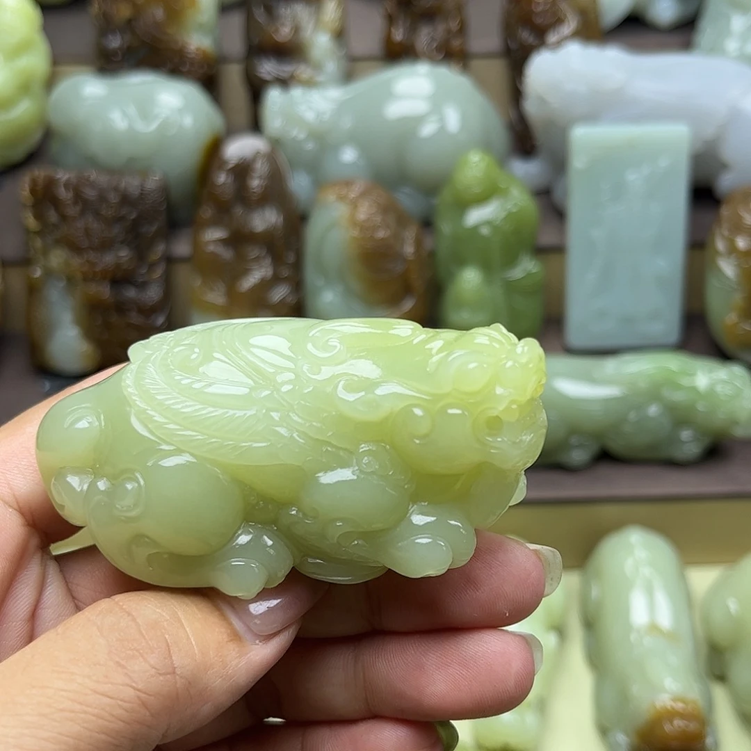 常***哥和田玉未镶嵌挂件