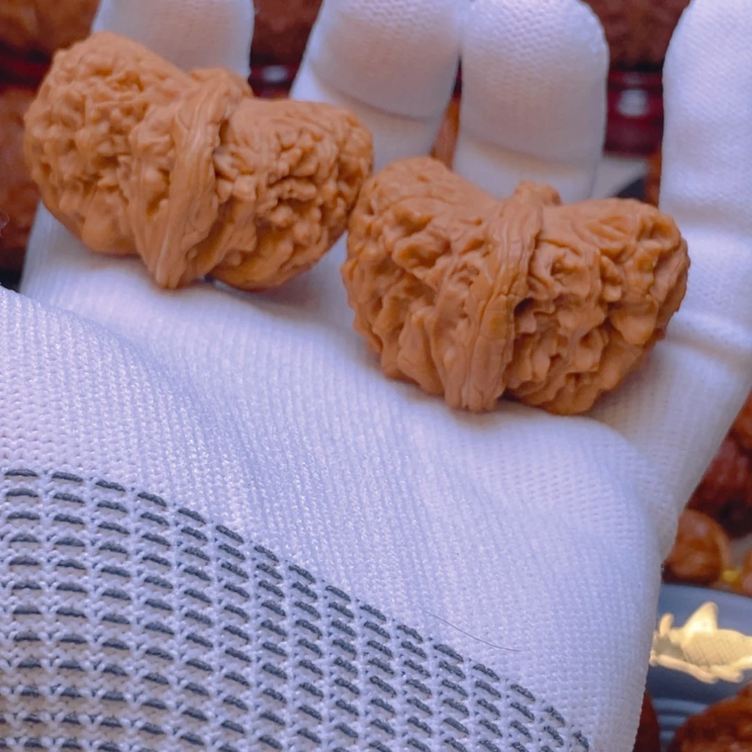 文玩核桃吊坠永**惜四座楼元宝