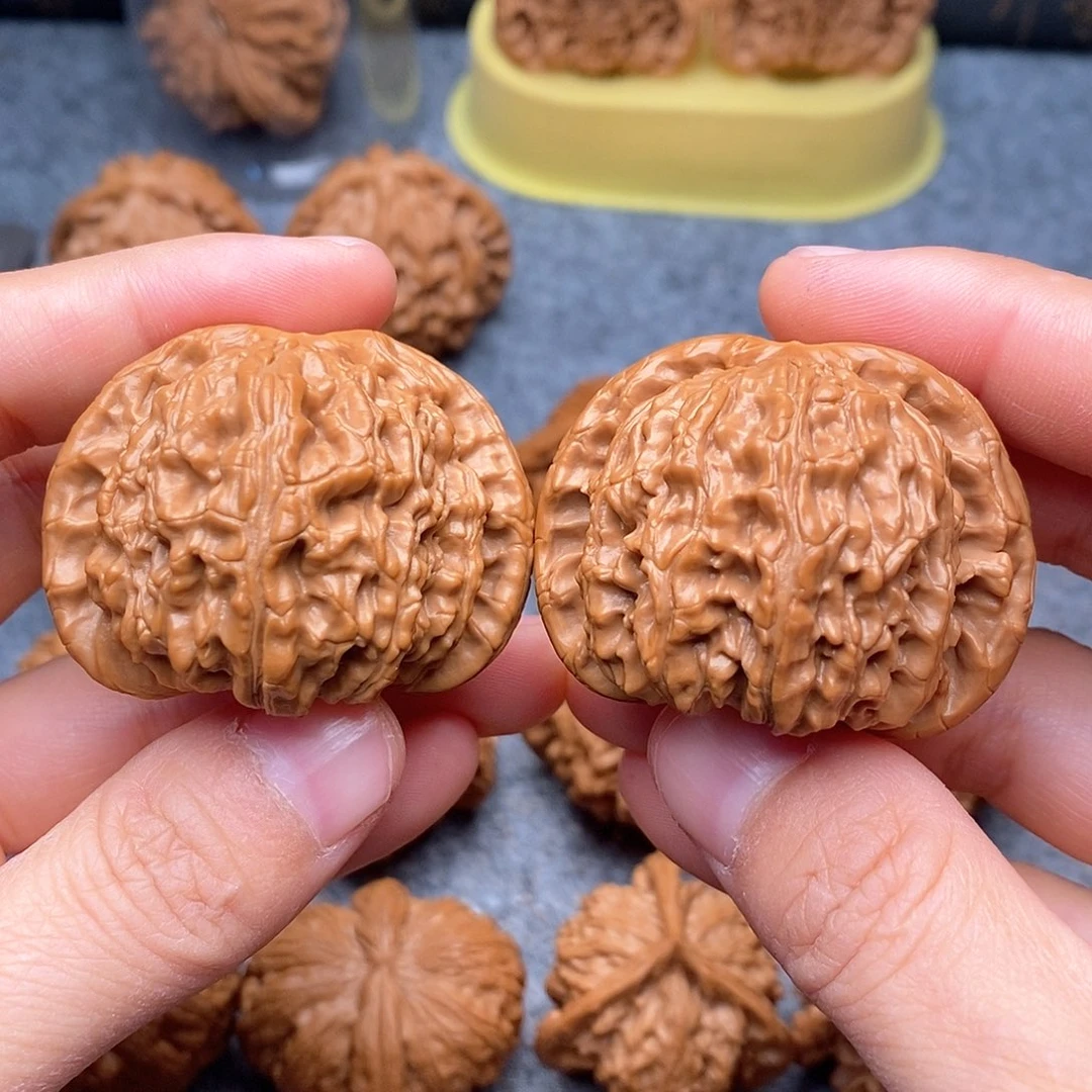 文玩核桃把件白狮子45加精品