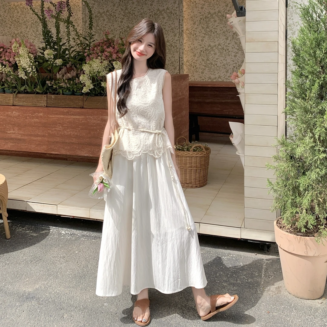 大方得体穿搭一整套无袖蕾丝背心半身裙套装女气质白色长裙两件套