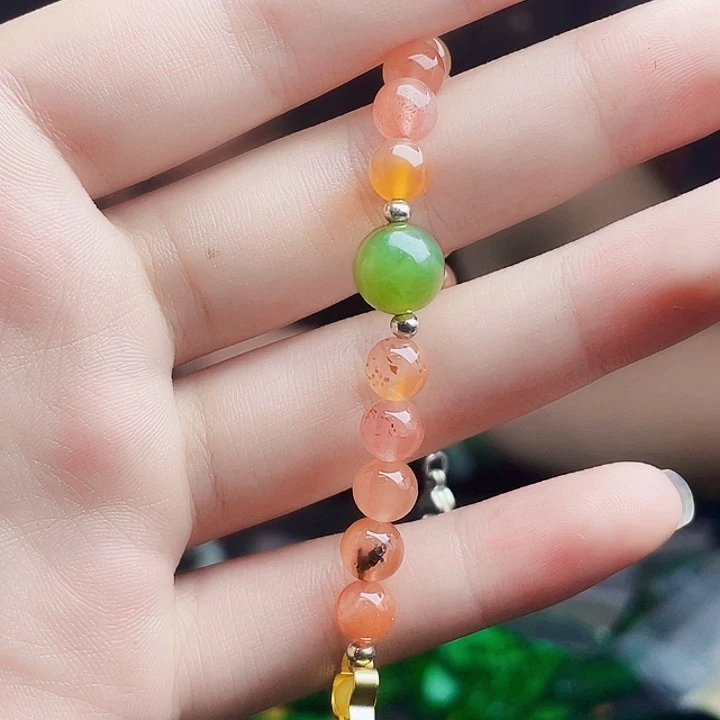 颈饰未镶嵌翡翠多样性