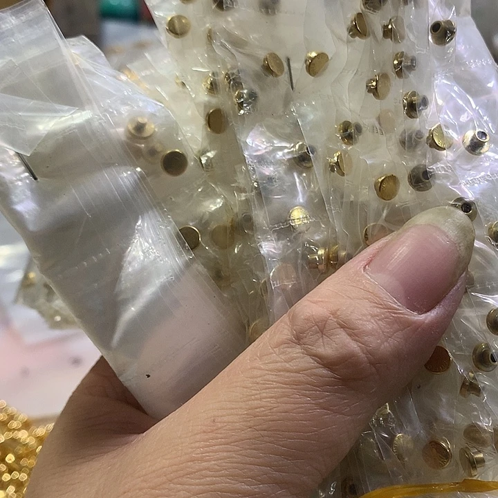 皮革驴家平面0.5有字对打钉10套