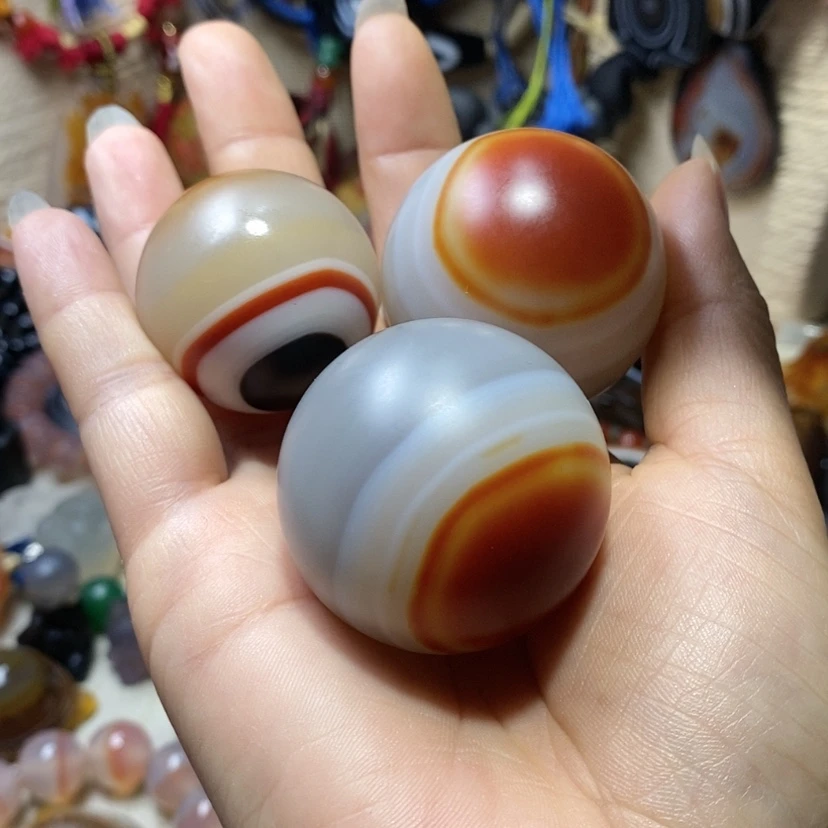 【闪购商品】玛瑙/玉髓颈饰未镶嵌莫**归