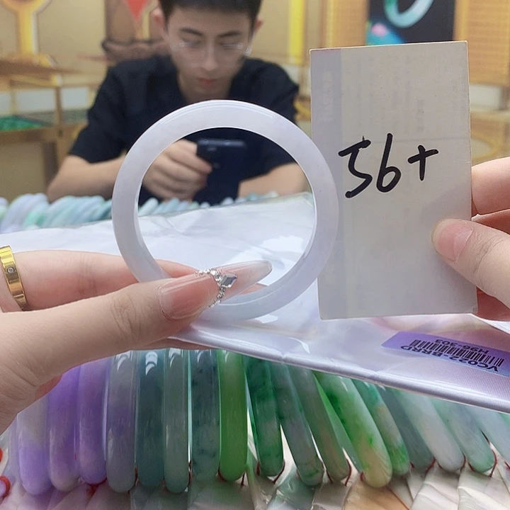 未镶嵌手镯翡翠nn