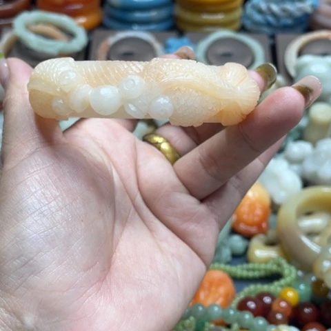 颈饰合金石英质玉?*K