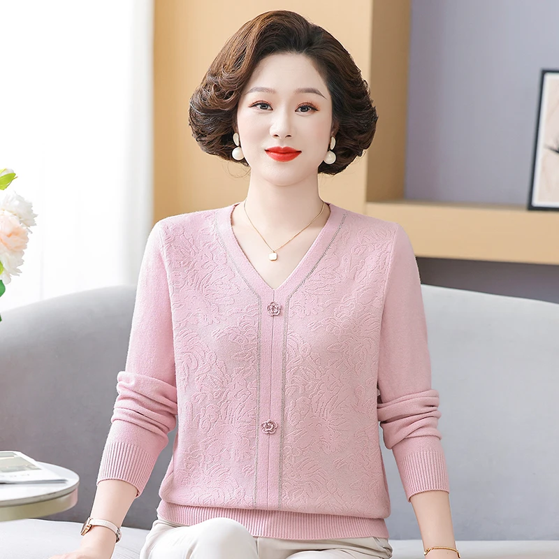 时尚中老年女装冰丝绣花妈妈针织小衫中老年长袖美式上衣的打底衫