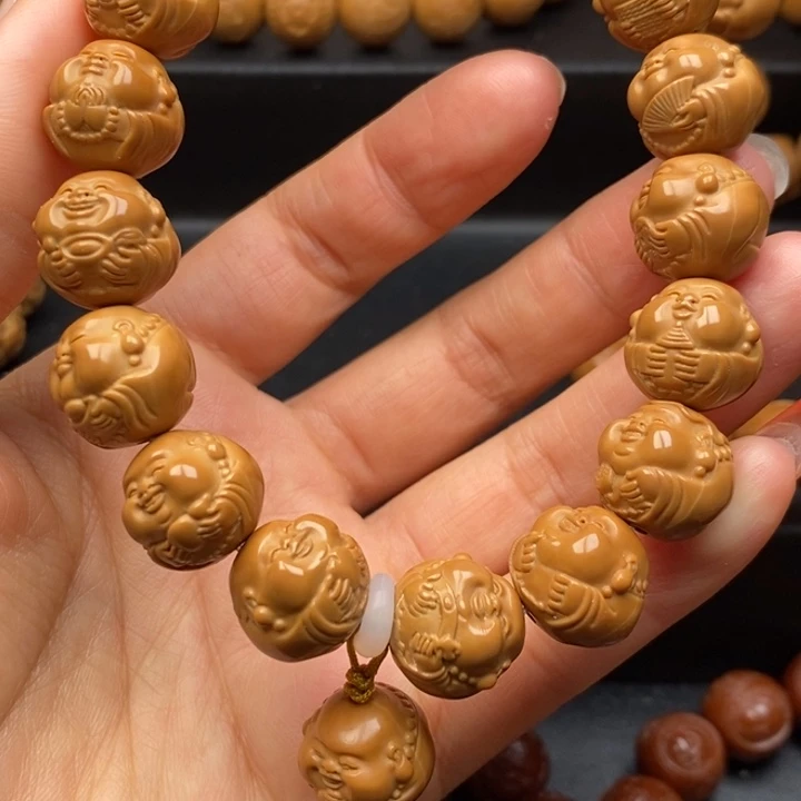 猴头核桃吊坠两**窝社会弥勒